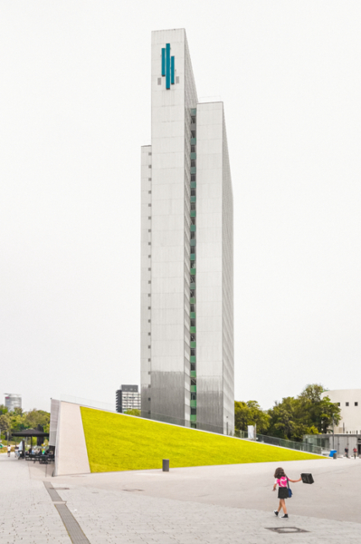 Dreischeibenhaus in Düsseldorf