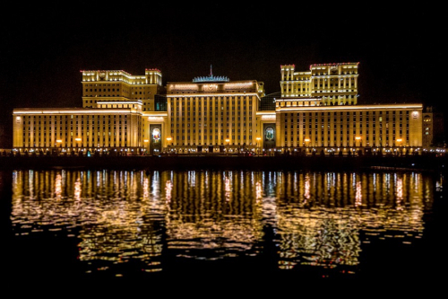 Moskau bei Nacht - Verteidigungsministerium