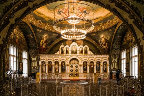 Kircheninterieur in Moskau